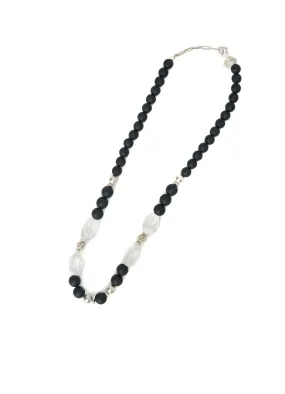 CRYSTAL   BLACK BEADS NECKLACE