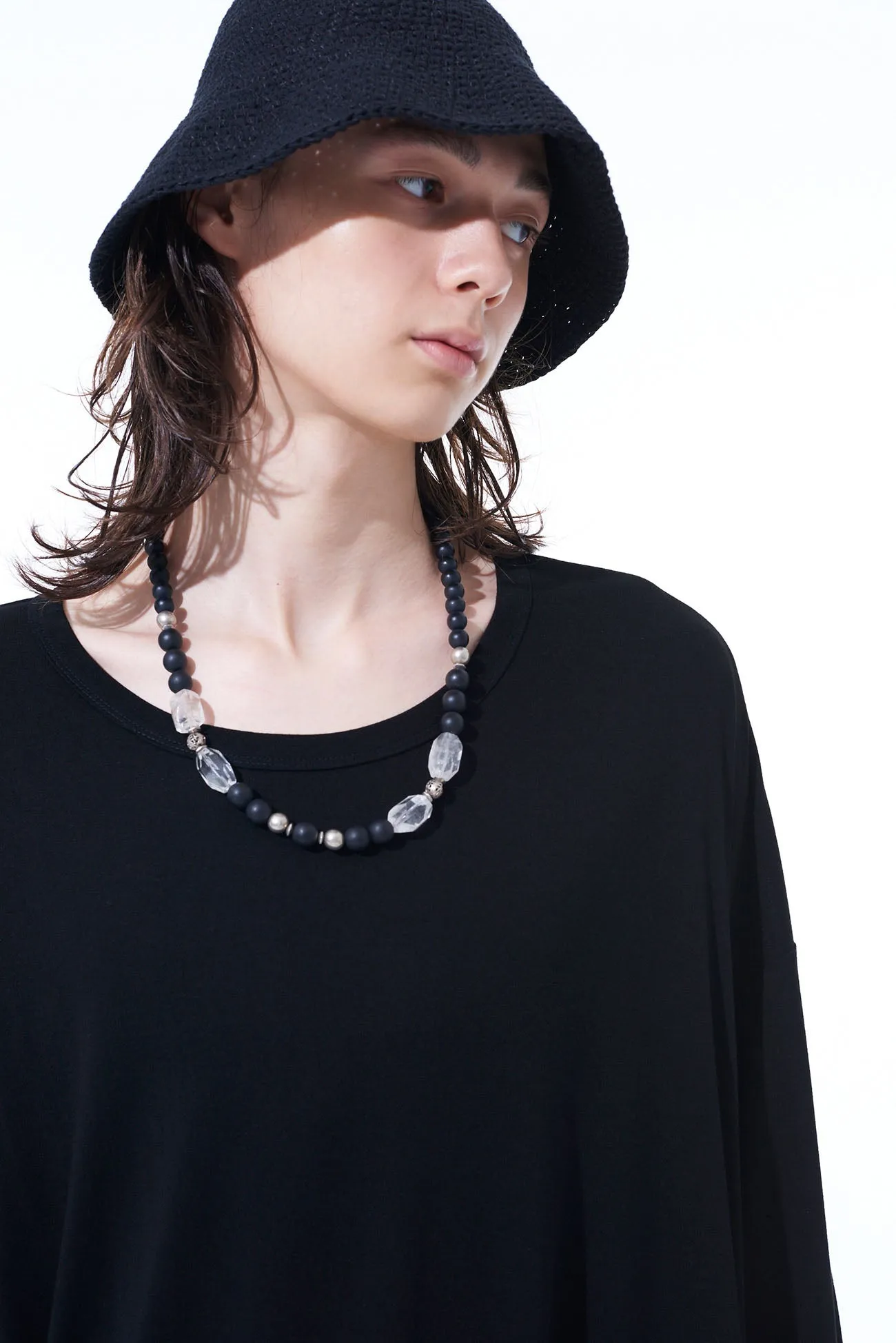 CRYSTAL   BLACK BEADS NECKLACE