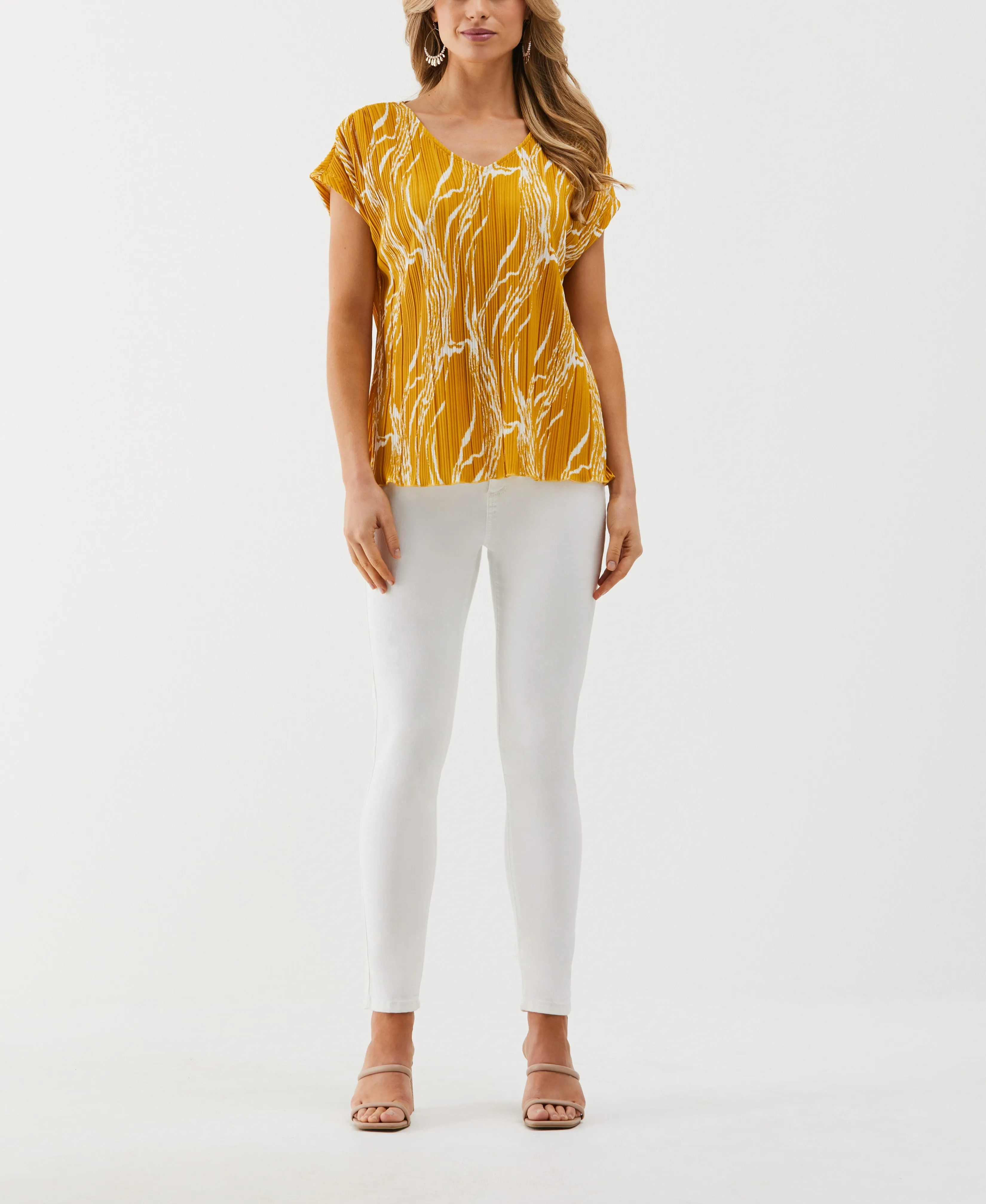 Ripple Print V-Neck Plisse Top