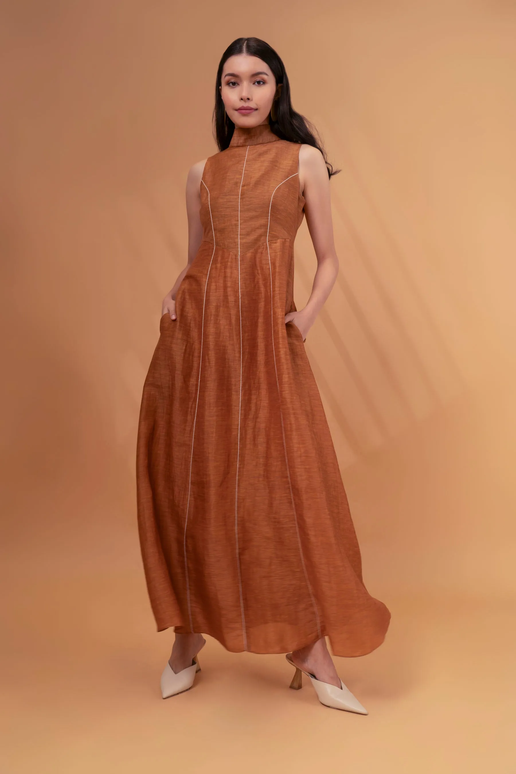 Round Neck Princess Line Maxi Dress