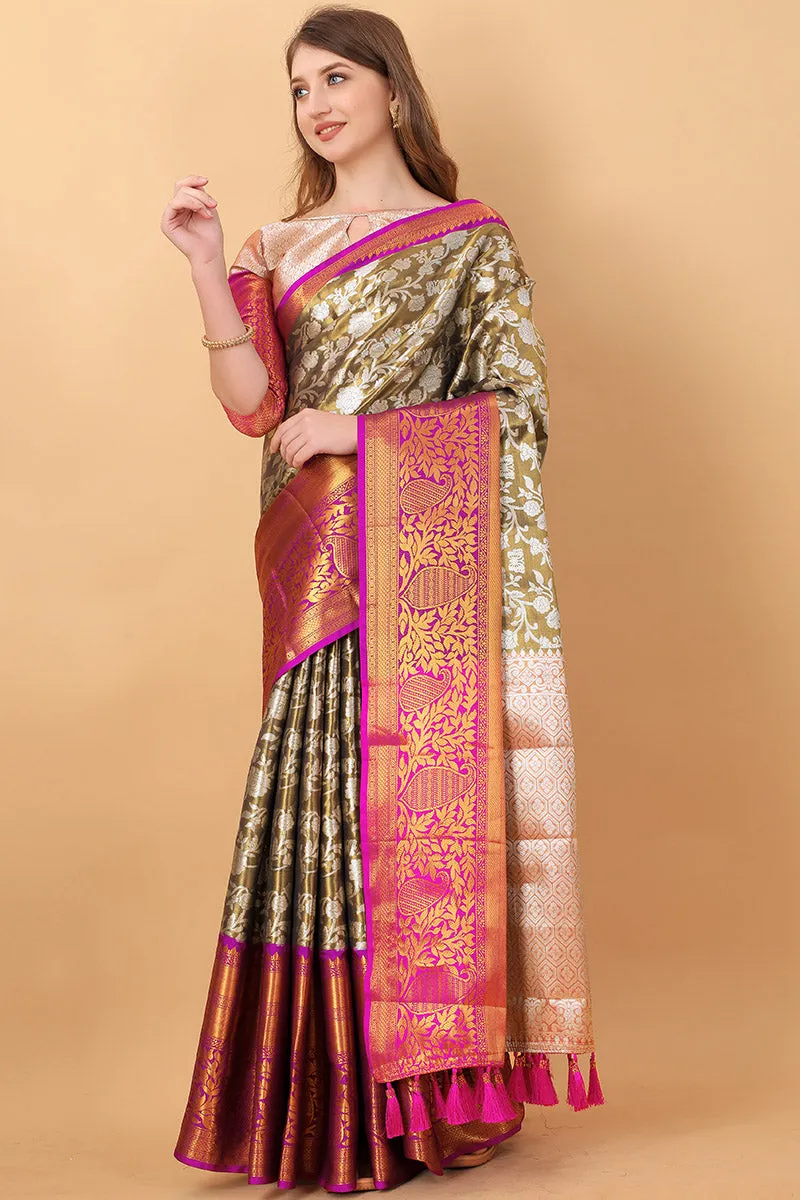 Symmetrical Black Kanjivaram Silk Saree With Proficient Blouse Piece